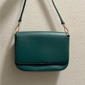 Samara collab with Claire - Emerald Shoulder Bag